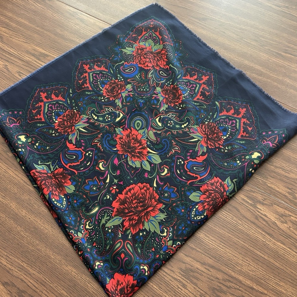 Carlo Margo Vintage Navy Peony Paisley Medallion Fringe Scarf Shawl 46x46